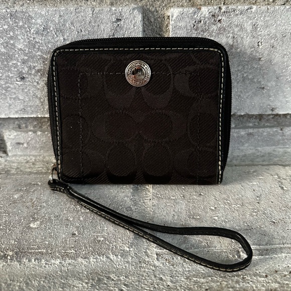 Coach Zip Around Wallet Wristlet - Black - Picture 1 of 5